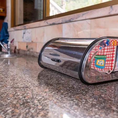 בית נופש Madeira Paradise *